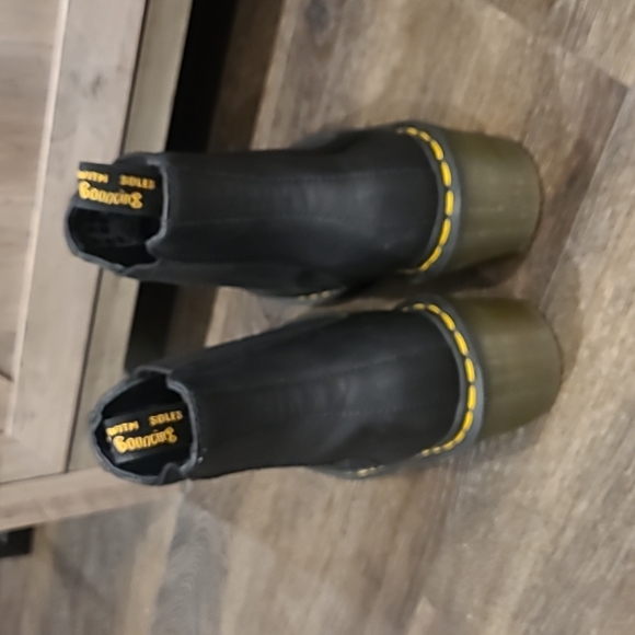 Dr Marten CADENCE WOMEN'S LEATHER HEELED CHELSEA BOOTS EEUC - Picture 12 of 16